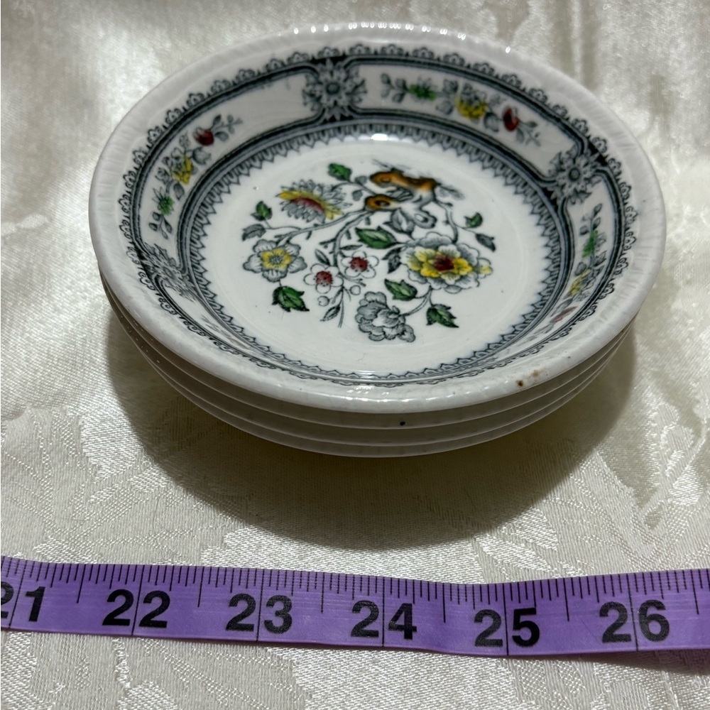 Vintage Set of 4 Wood and Sons “Dorset” Collection Small Bowls